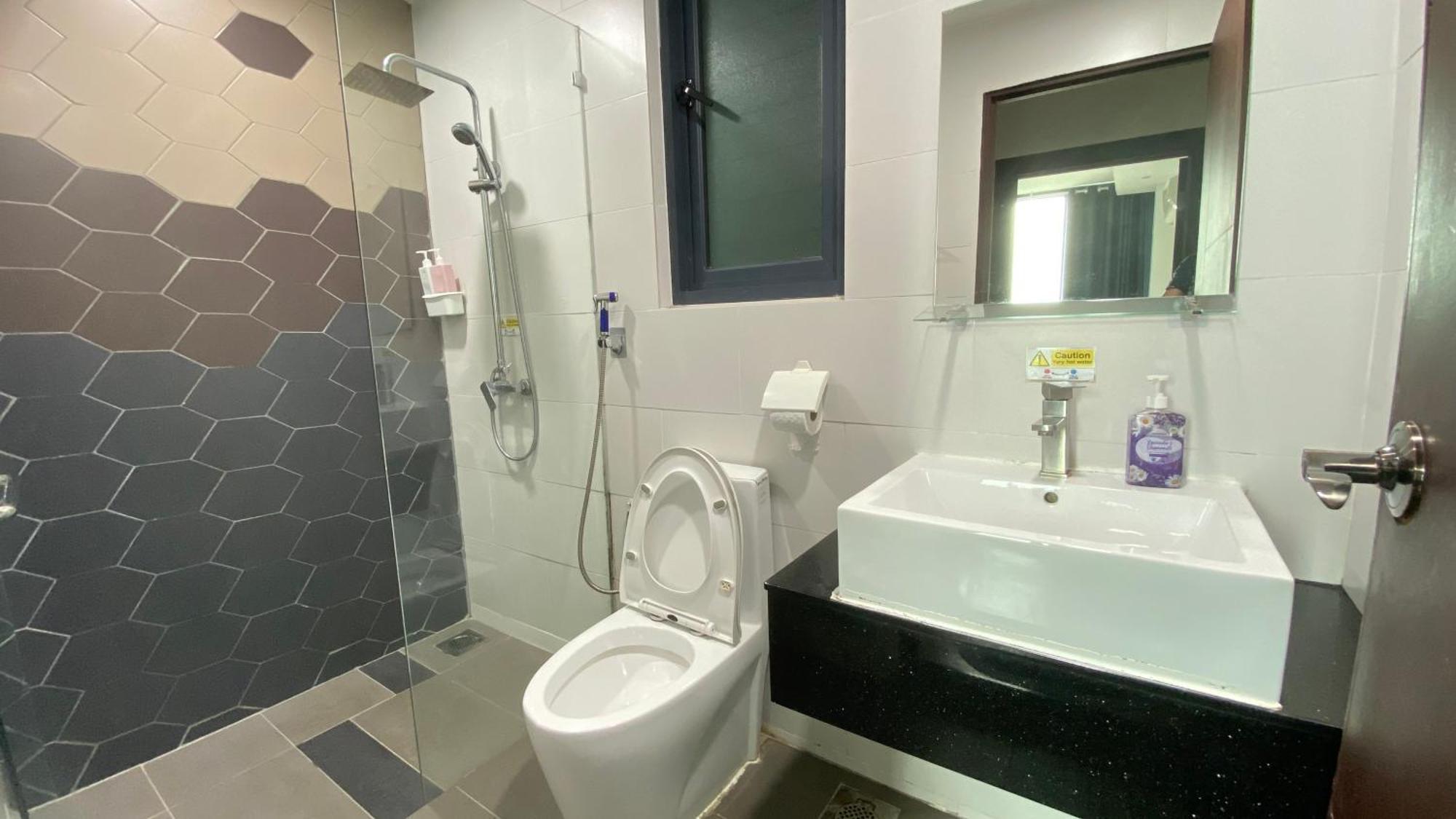 8Pax Cozy Home Stay Jazz Suites 1 Vivacity Kuching Sarawak 3Br Exterior foto